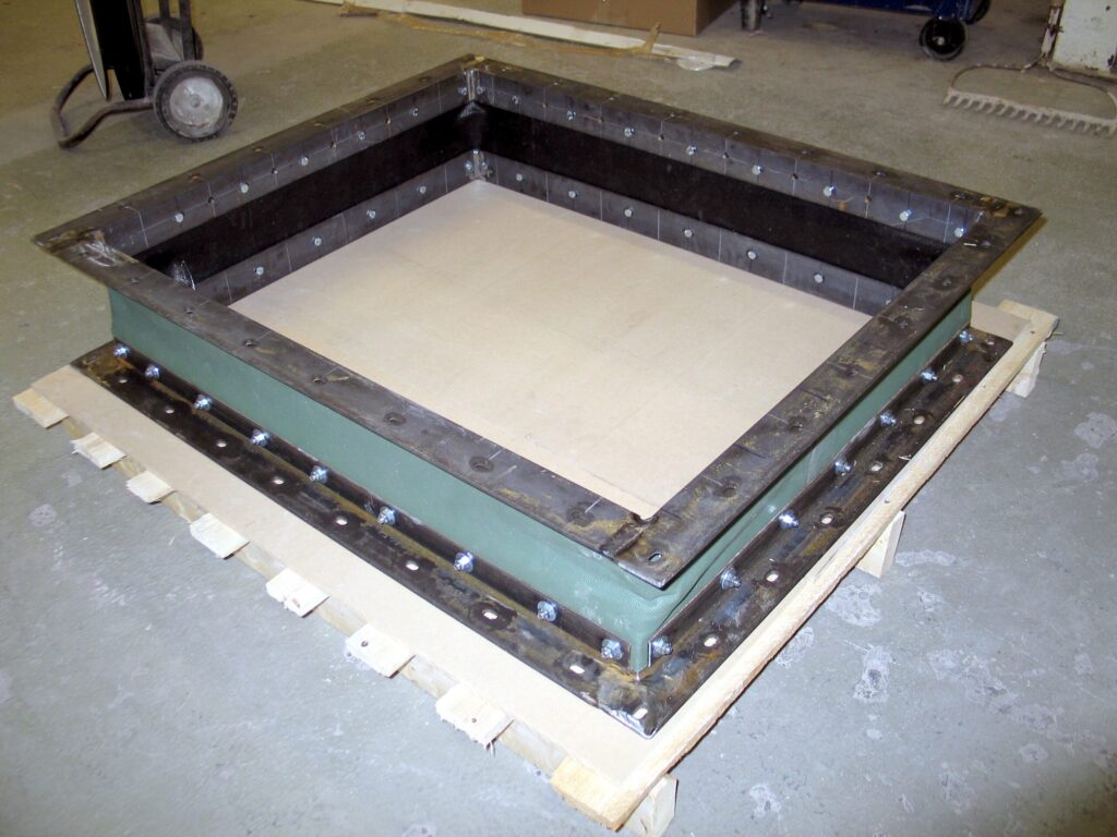 Joint expansion-Thermosoud‚-Membrane-Canevas-Industries 3R-Danville-Quebec-01